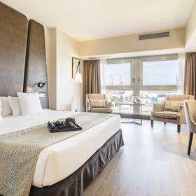 Double room hotel ilunion málaga Double room hotel ilunion málaga