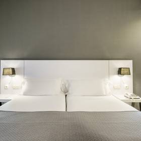 Accessible room ilunion valencia 3 hotel ilunion valencia 3 Accessible room ilunion valencia 3 hotel ilunion valencia 3