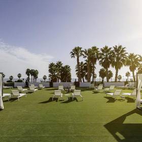 Solarium chill out hotel ilunion islantilla hotel ilunion islantilla huelva Solarium chill out hotel ilunion islantilla hotel ilunion islantilla huelva