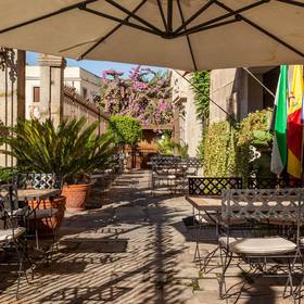 Terrace ilunion mérida palace Hotel ILUNION Mérida Palace Terrace ilunion mérida palace Hotel ILUNION Mérida Palace