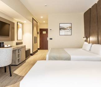 Triple room Hotel ILUNION Málaga Triple room Hotel ILUNION Málaga