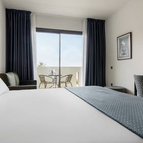 Double room hotel ilunion calas de conil conil de la frontera Double room hotel ilunion calas de conil conil de la frontera
