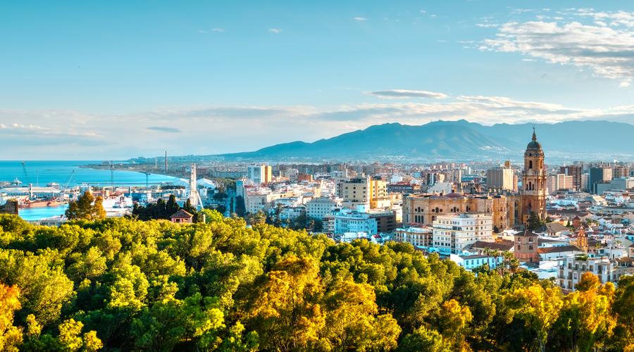 Discover Málaga this August: beaches, culture, and the comfort of ILUNION Hotels ILUNION Hotels Discover Málaga this August: beaches, culture, and the comfort of ILUNION Hotels ILUNION Hotels